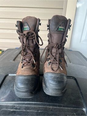 Kids size 4W Rocky 1000 Thinsulate hunting boots